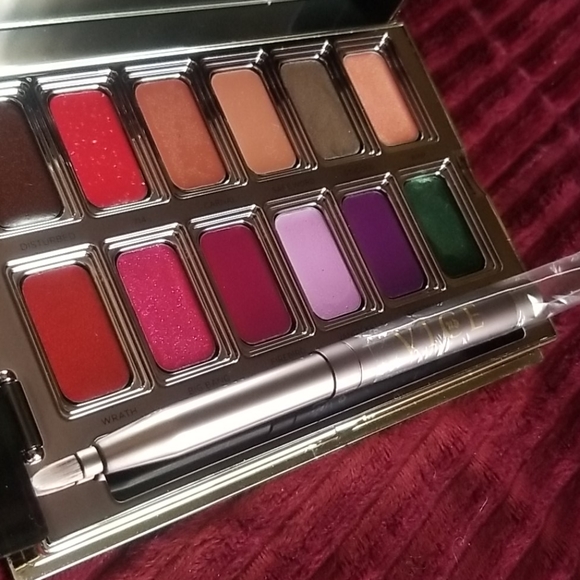 Urban Decay Vice lipstick palette